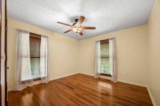 812 Tanglewood Dr, Woodbury, TN 37190