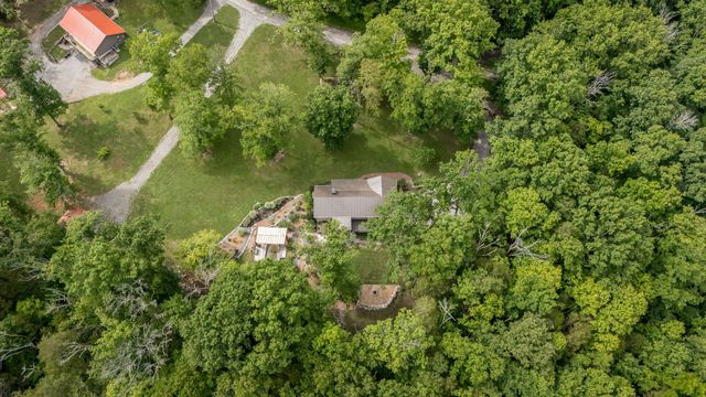 812 Tanglewood Dr, Woodbury, TN 37190