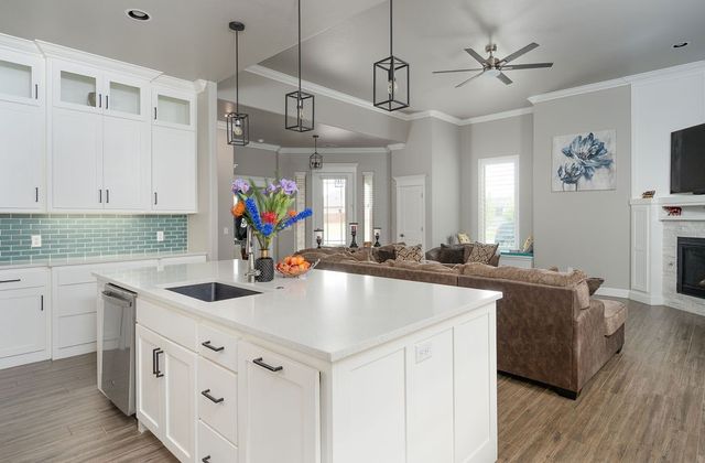 401 Bray Lane, Yukon, OK 73099
