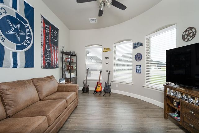 401 Bray Lane, Yukon, OK 73099