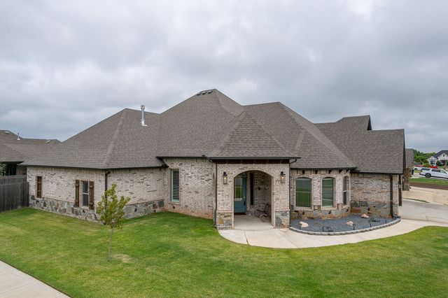 401 Bray Lane, Yukon, OK 73099