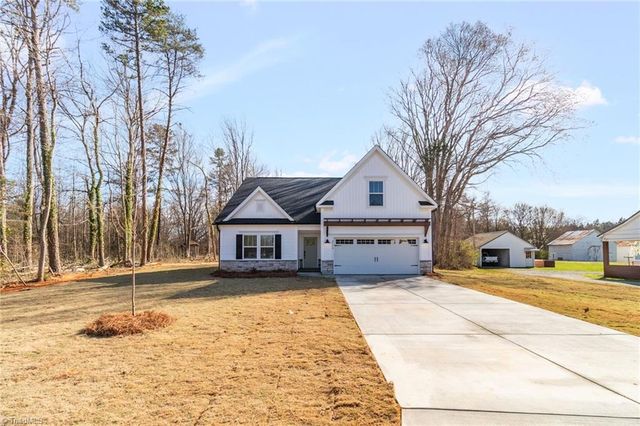 2130 E Holly Grove Road 1028, Lexington, NC 27292
