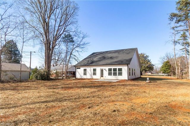 2130 E Holly Grove Road 1028, Lexington, NC 27292
