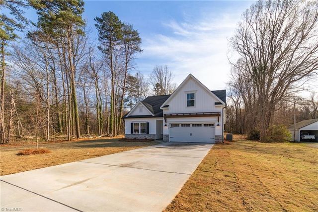 2130 E Holly Grove Road 1028, Lexington, NC 27292