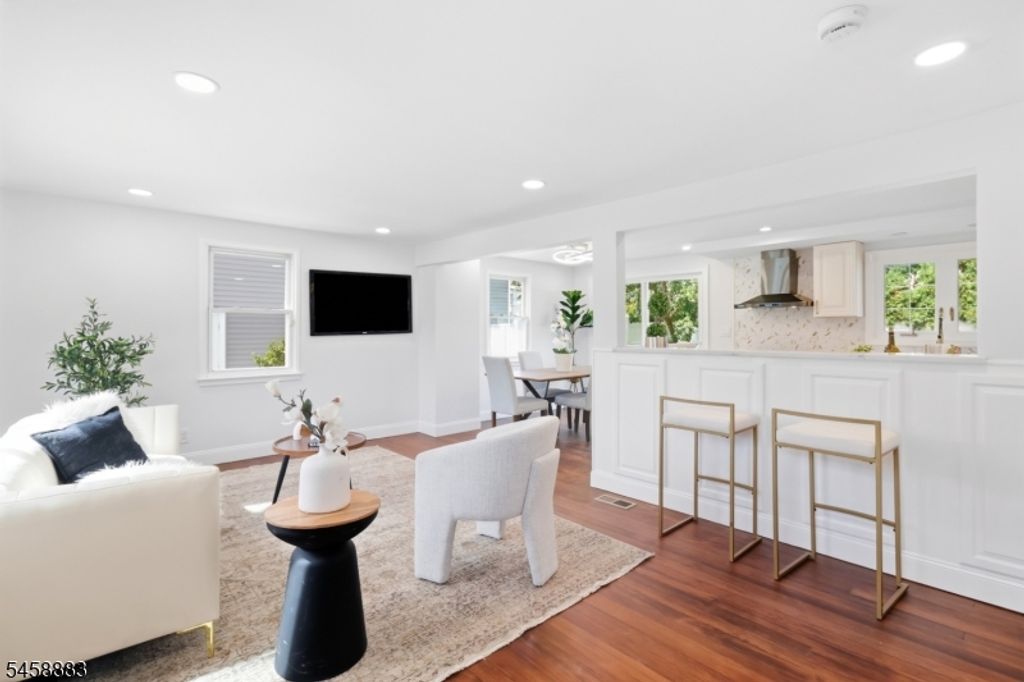 652 Passaic Ave, Kenilworth Boro, NJ 07033 — photo 4