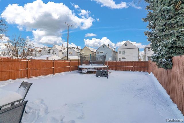 2248 Faber Street, Hamtramck, MI 48212