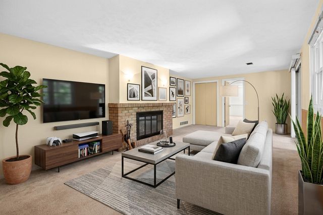 8076 Land O Lakes Drive, Kalamazoo, MI 49048