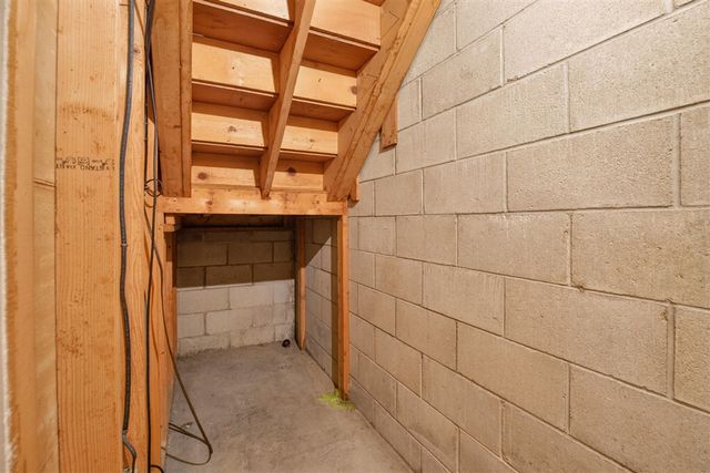 8076 Land O Lakes Drive, Kalamazoo, MI 49048