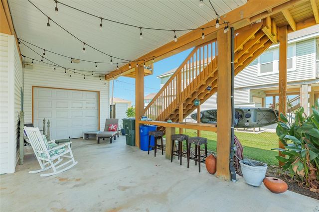 4114 Navarro Drive, Galveston, TX 77554