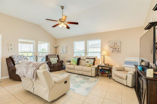 4114 Navarro Drive, Galveston, TX 77554