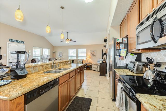 4114 Navarro Drive, Galveston, TX 77554