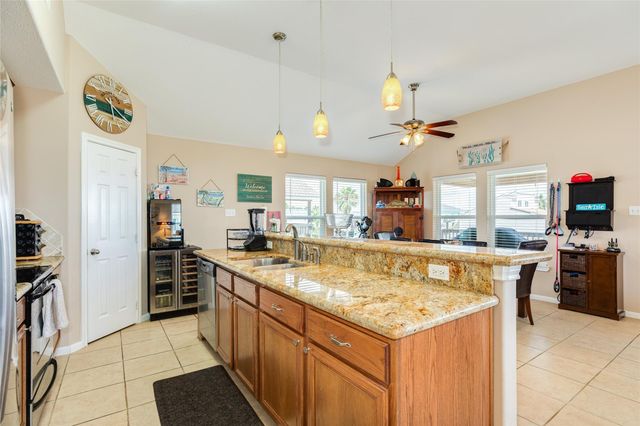 4114 Navarro Drive, Galveston, TX 77554