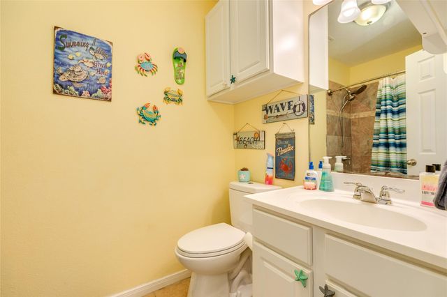 4114 Navarro Drive, Galveston, TX 77554