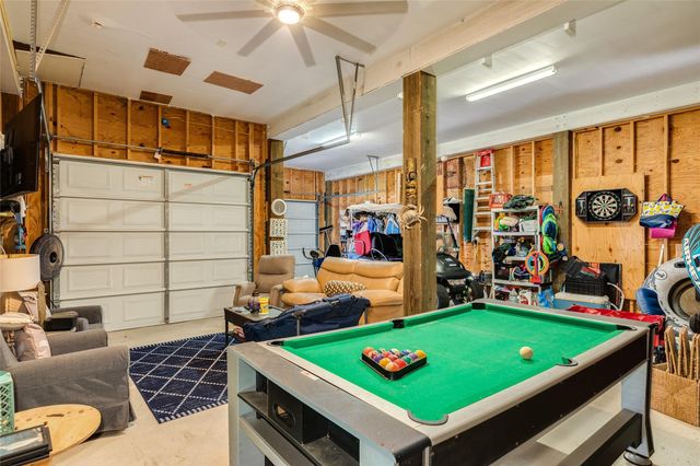 4114 Navarro Drive, Galveston, TX 77554