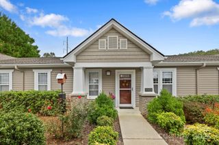 5303 Wood Duck Way, Hendersonville, NC 28792