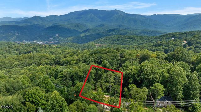 1315 Garrett Drive, Gatlinburg, TN 37738