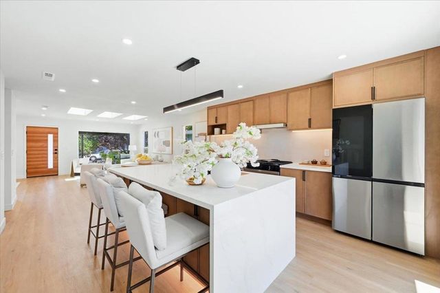 2808 Rebeiro Avenue, Santa Clara, CA 95051