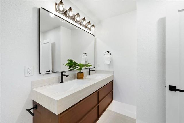 2808 Rebeiro Avenue, Santa Clara, CA 95051