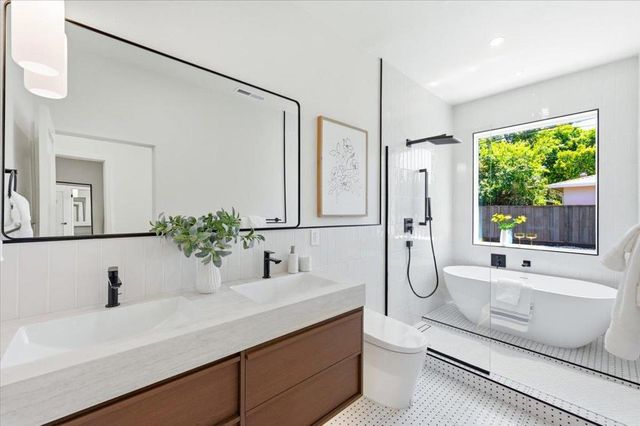 2808 Rebeiro Avenue, Santa Clara, CA 95051