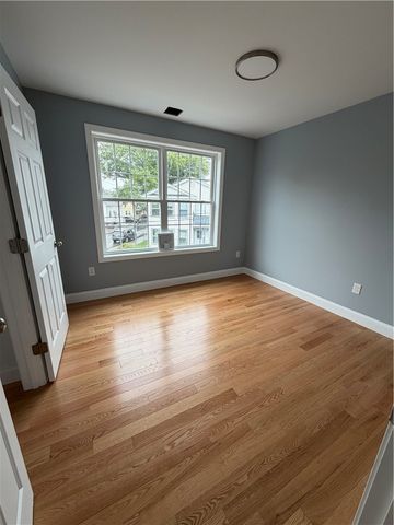 88 Coggeshall Street, Providence, RI 02908