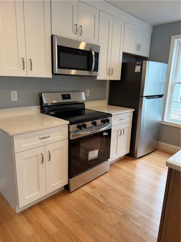 88 Coggeshall Street, Providence, RI 02908