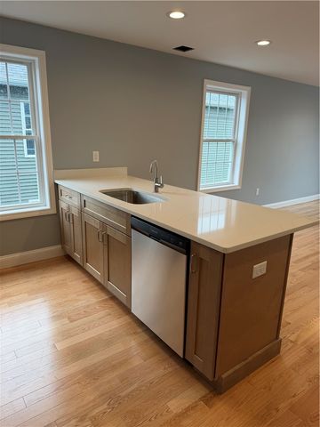 88 Coggeshall Street, Providence, RI 02908