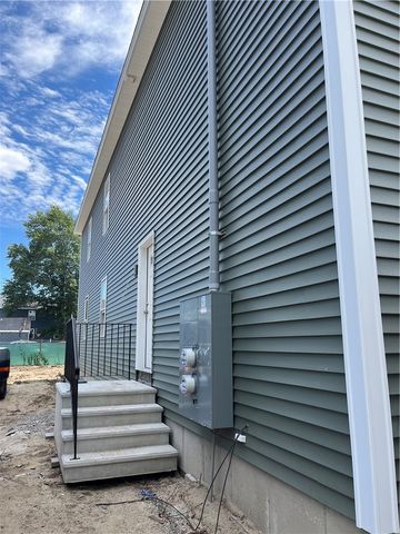 88 Coggeshall Street, Providence, RI 02908