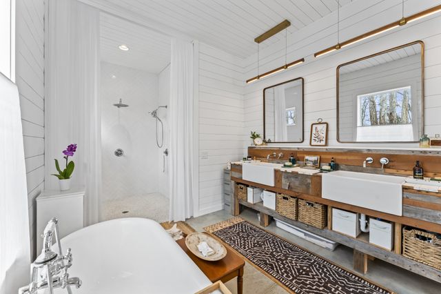 105 McKinney Rd, Gordonsville, TN 38563