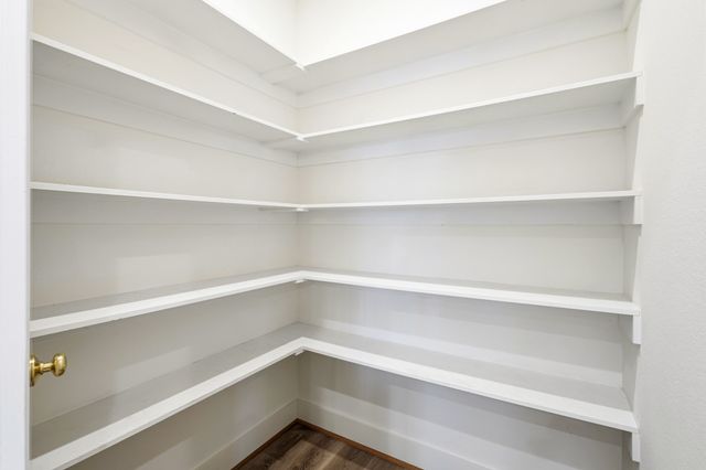 1007 Mount Auburn Avenue, Dallas, TX 75223