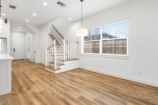 1007 Mount Auburn Avenue, Dallas, TX 75223