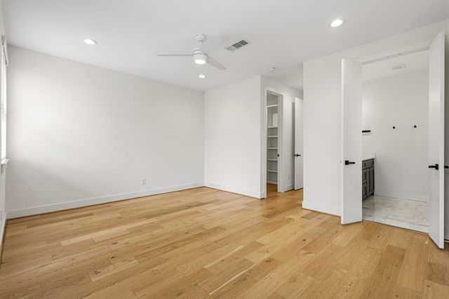 1007 Mount Auburn Avenue, Dallas, TX 75223