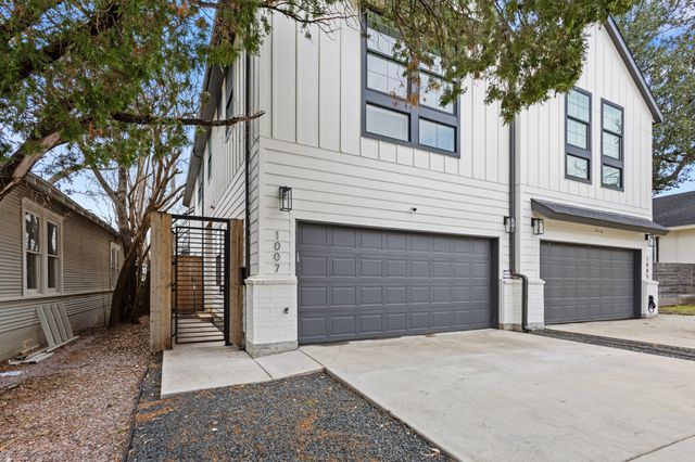 1007 Mount Auburn Avenue, Dallas, TX 75223