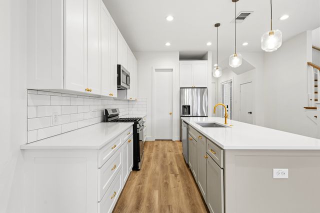 1007 Mount Auburn Avenue, Dallas, TX 75223