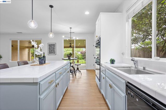 744 Vasconcellos Ave, Manteca, CA 95336
