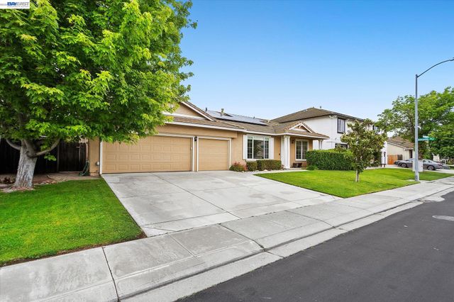 744 Vasconcellos Ave, Manteca, CA 95336