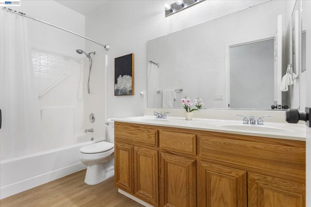 744 Vasconcellos Ave, Manteca, CA 95336