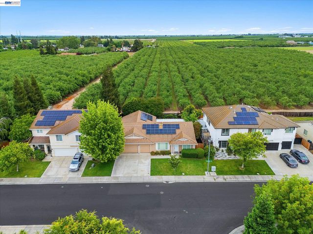 744 Vasconcellos Ave, Manteca, CA 95336