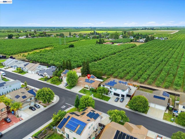 744 Vasconcellos Ave, Manteca, CA 95336