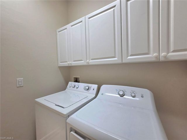 7892 Sanctuary CIR 2, Naples, FL 34104