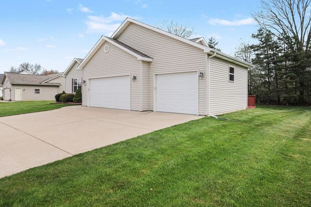 3224 Centennial Oak Court, Clio, MI 49420