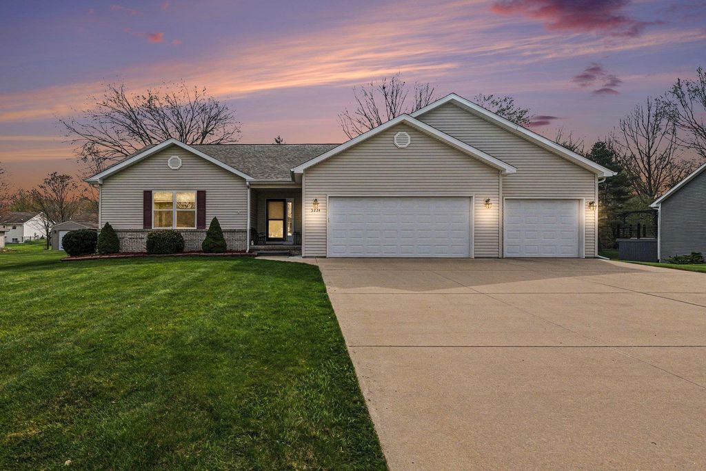 3224 Centennial Oak Court, Clio, MI 49420