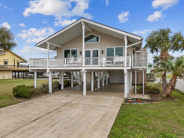 4231 Jolly Roger Road, Jamaica Beach, TX 77554