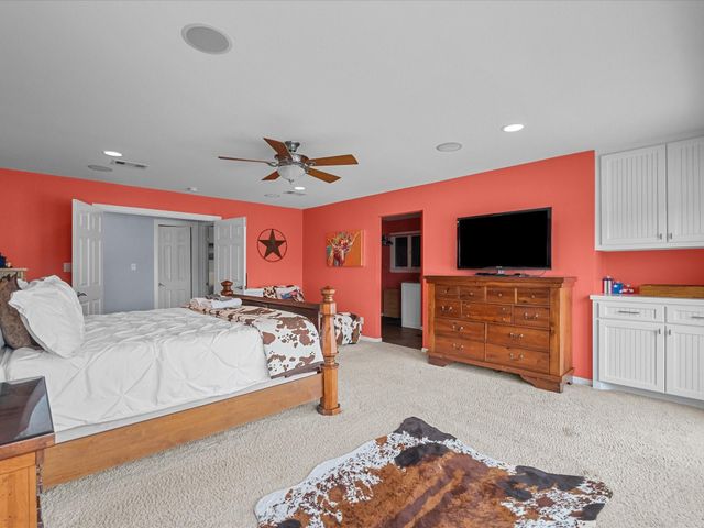 4231 Jolly Roger Road, Jamaica Beach, TX 77554