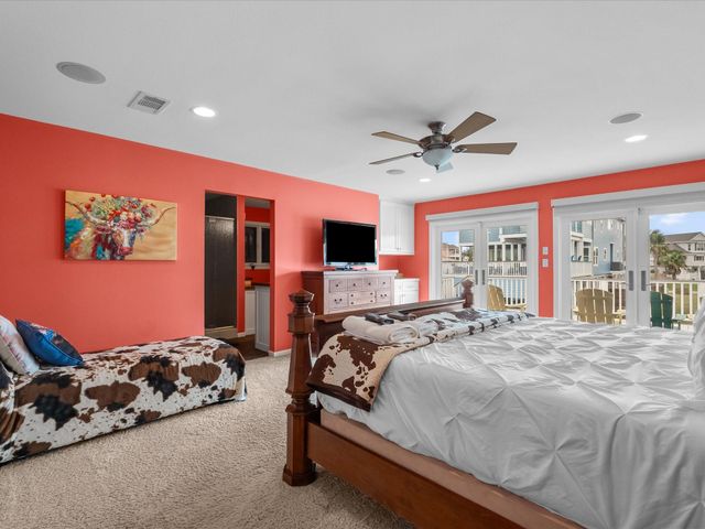 4231 Jolly Roger Road, Jamaica Beach, TX 77554