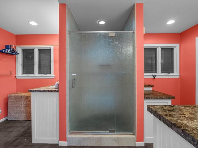 4231 Jolly Roger Road, Jamaica Beach, TX 77554