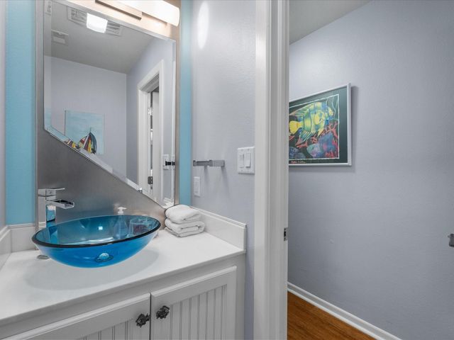 4231 Jolly Roger Road, Jamaica Beach, TX 77554