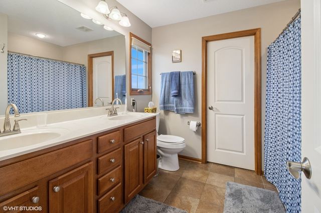10333 Windsor Parkway, Johnston, IA 50131
