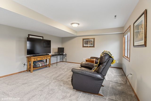 10333 Windsor Parkway, Johnston, IA 50131