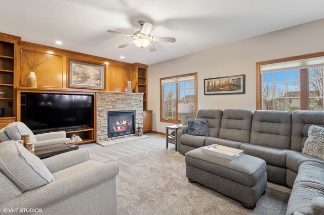 10333 Windsor Parkway, Johnston, IA 50131