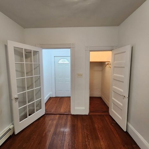 15 Mclellan St, Boston, MA 02121